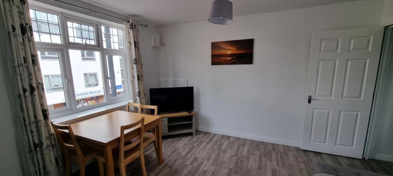 Vh Premier Flat 3 Apartment Джилингам Екстериор снимка