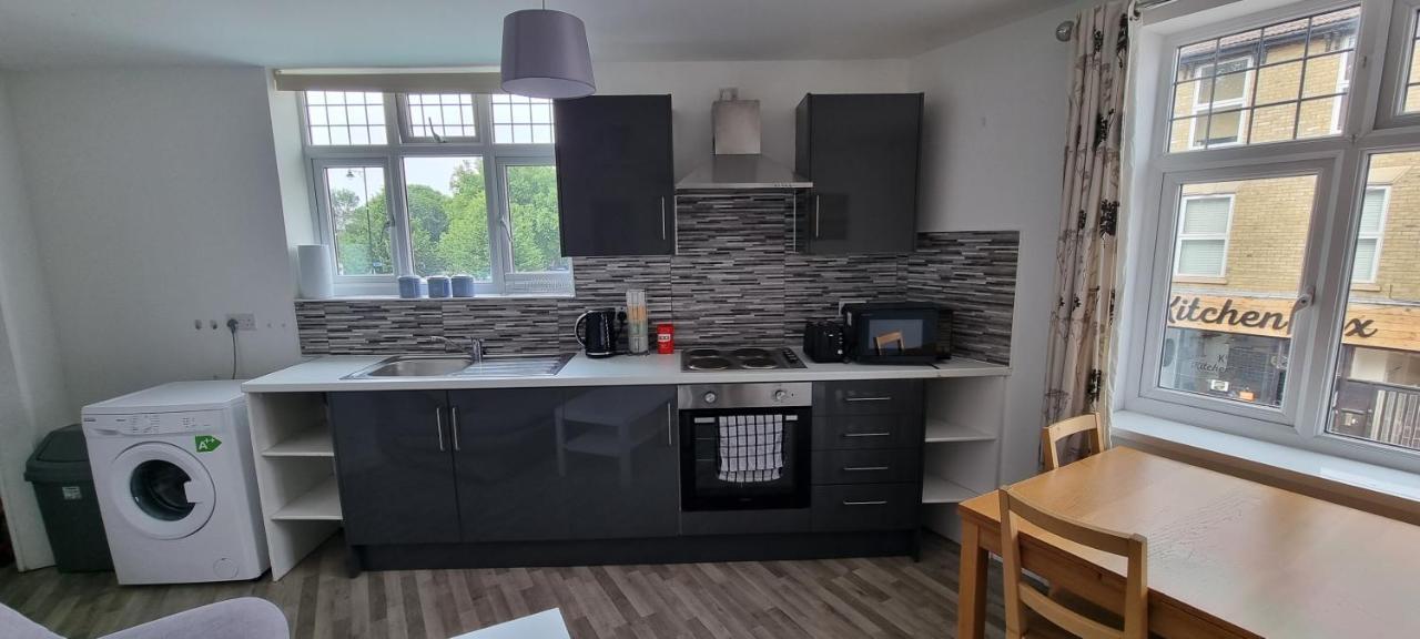 Vh Premier Flat 3 Apartment Джилингам Екстериор снимка