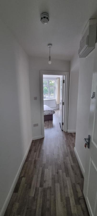 Vh Premier Flat 3 Apartment Джилингам Екстериор снимка